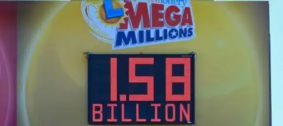 Mega Millions-spelare vinner rekord-jackpott på 1,58 miljarder dollar